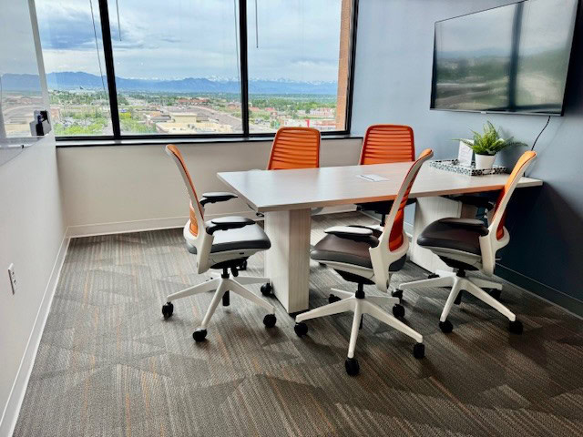 Modern conference room at Office Evolution in Denver Metro North/Northglenn.