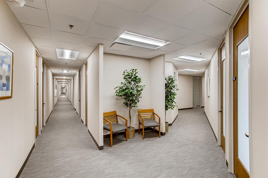 Meeting room at Office Evolution Hoffman Estates