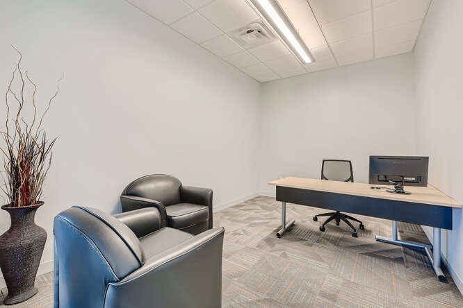 Large Interior Office at Office Evolution Southlands