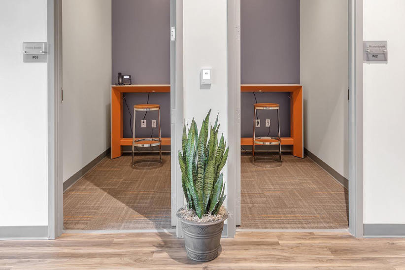 Office evolution private office spaces for remote work and meetings.